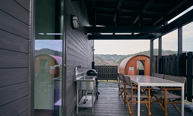 グランピング モア